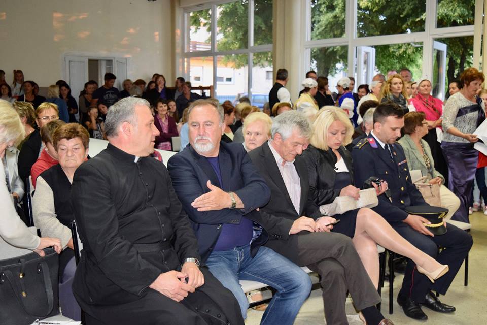 18622414_1877220129210187_8551365772969062569_n