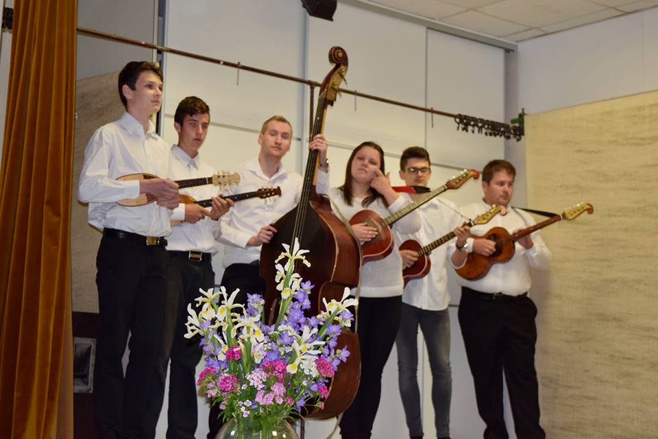 18740510_1877220809210119_3438035646125487589_n