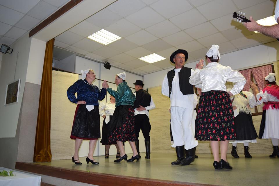 32205882_2040532976212234_844691213809352704_n