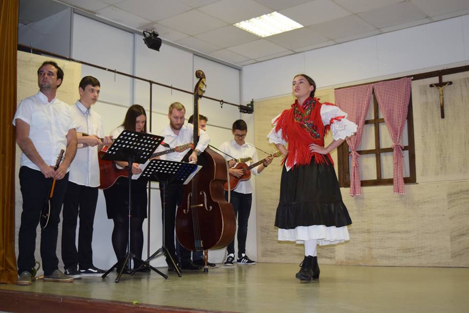 32286540_2040533056212226_6408726220841680896_n