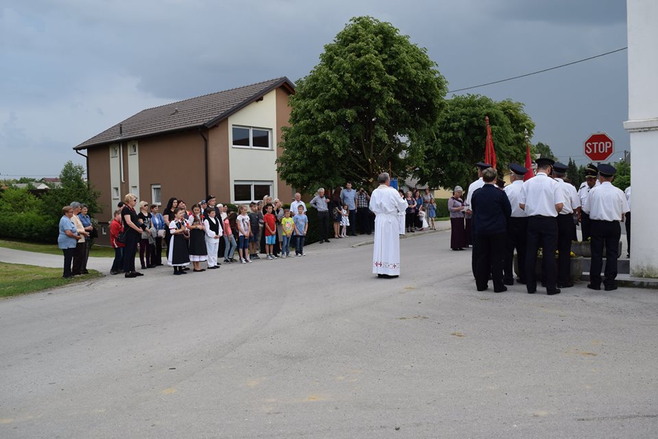 32378038_2040530802879118_6590068858294370304_n